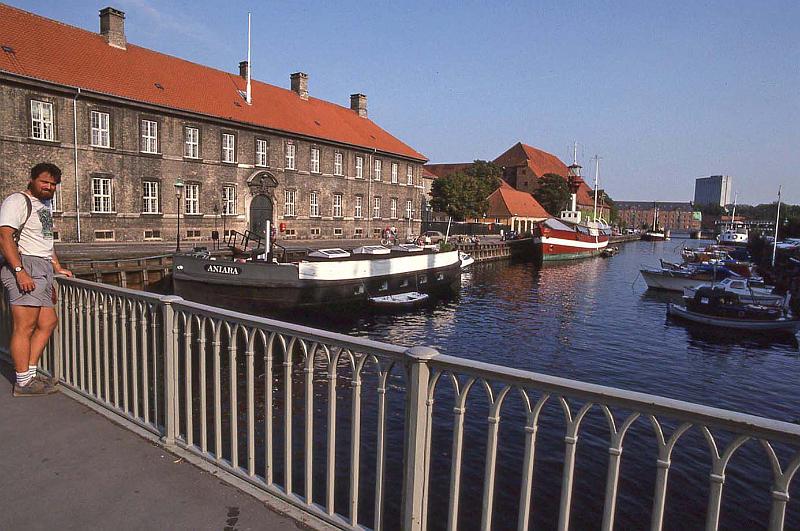 WT 1800 236-30 Denmark.jpg